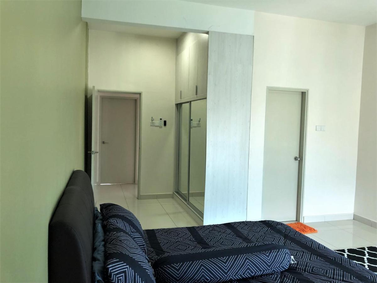 צ'ראס Vistamuslim Homestay מראה חיצוני תמונה